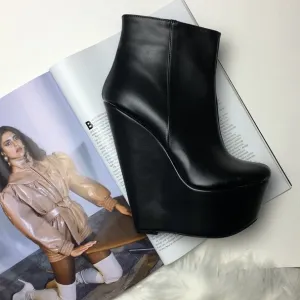 Black Matte Ankle 16 cm Wedge Booties