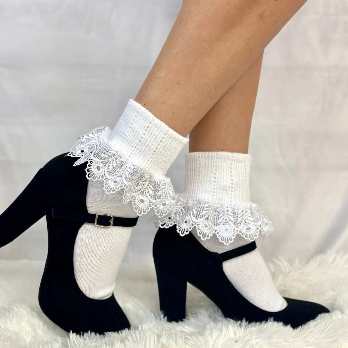 BLOSSOM  lace cuff socks - white