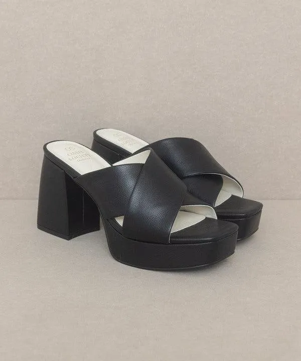 Carmen Chunky Platform Mule Heel