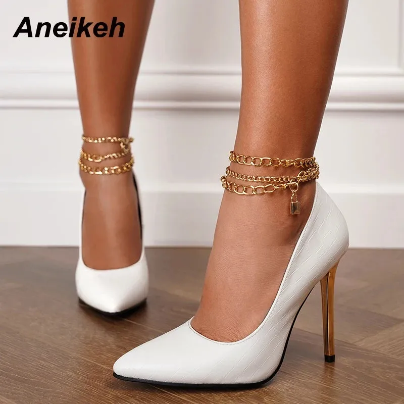 Chain Straps High Heels Pumps.