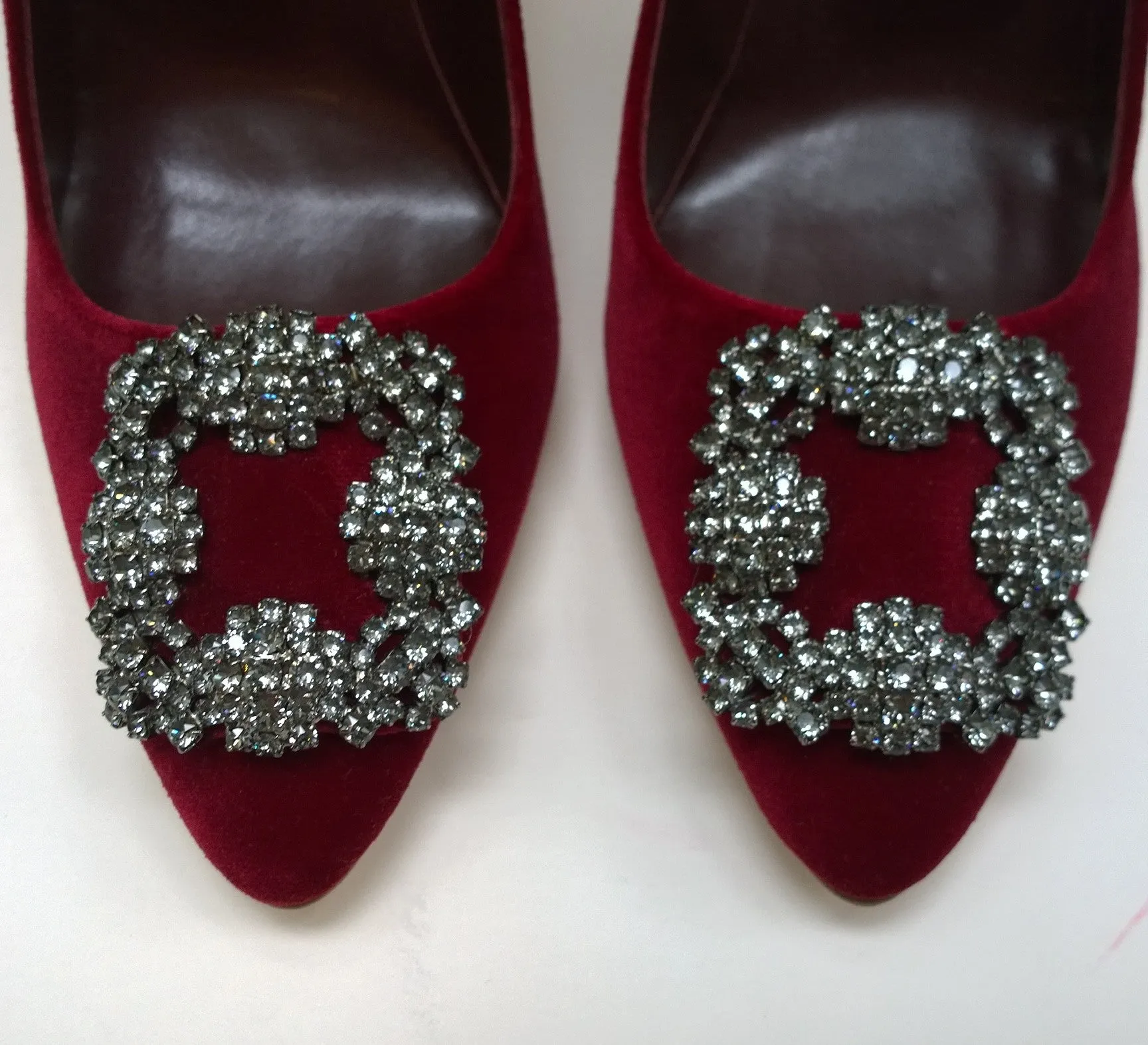 Manolo Blahnik Dark Red Velvet Hangisi 105 Heels Rhinestone Buckle Shoes Burgundy