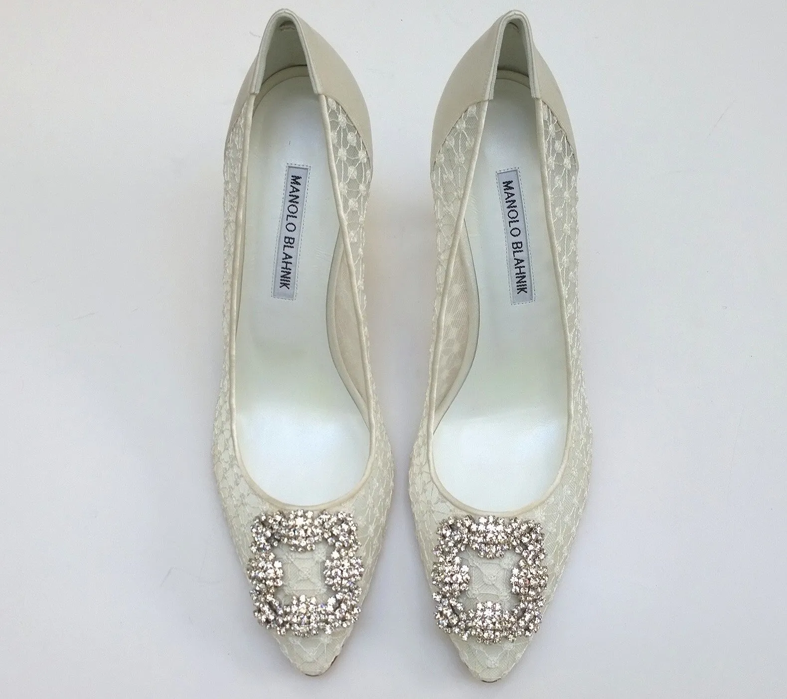 Manolo Blahnik Hangisi Lace 90 in Cream Lace Heels