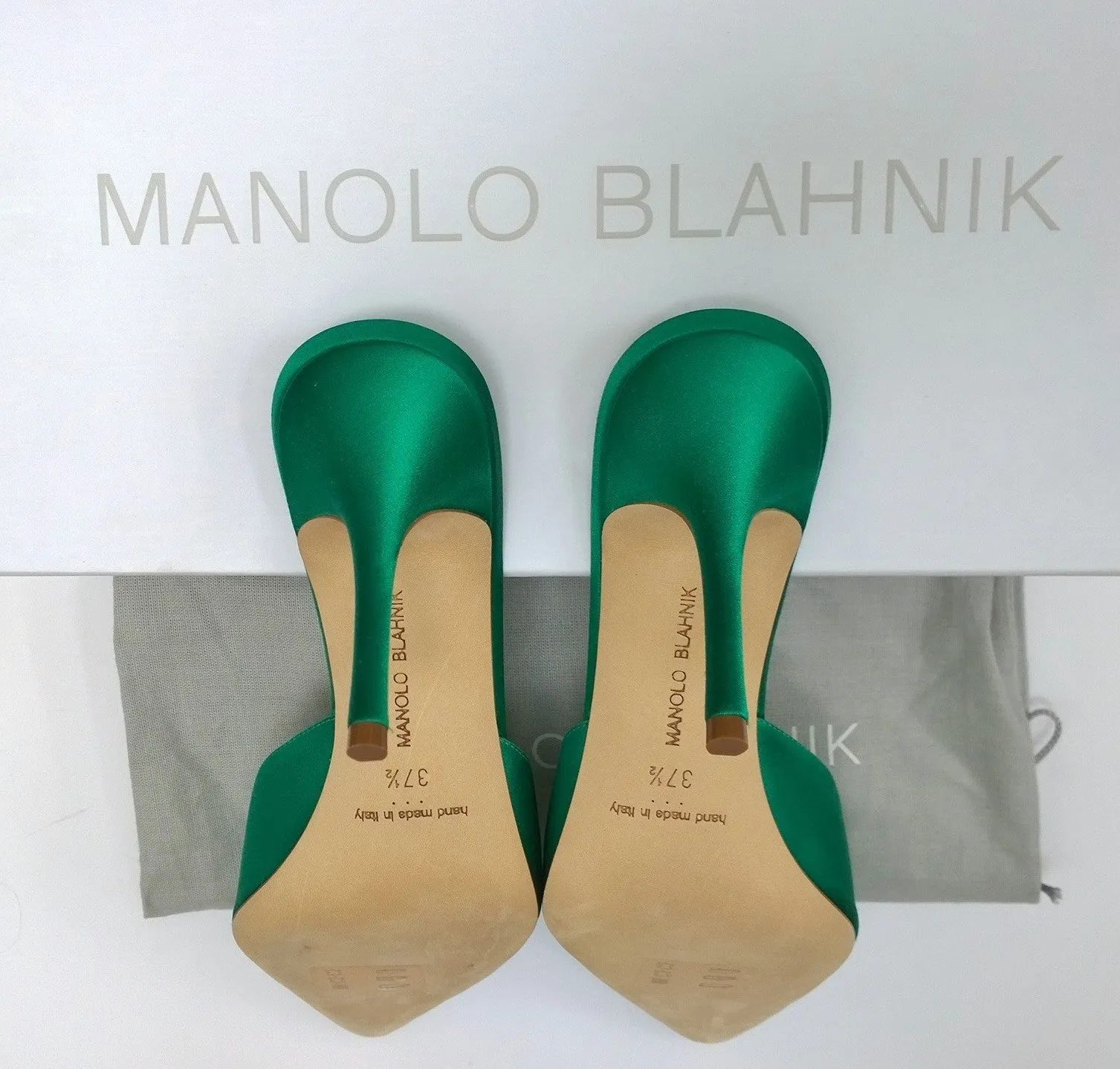 Manolo Blahnik Namutri 90 Emerald Green Satin Mules Rhinestone Buckle Heels