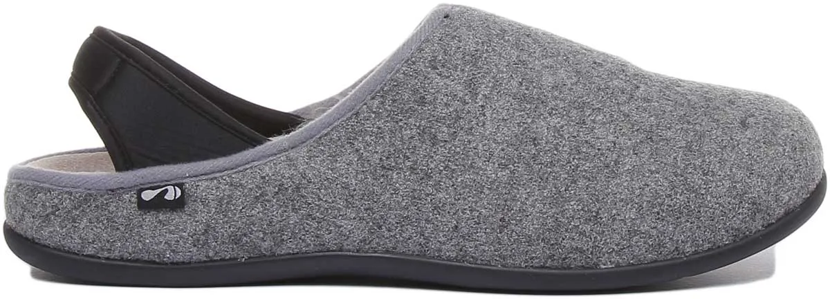 Strive Stockholm In Light Grey