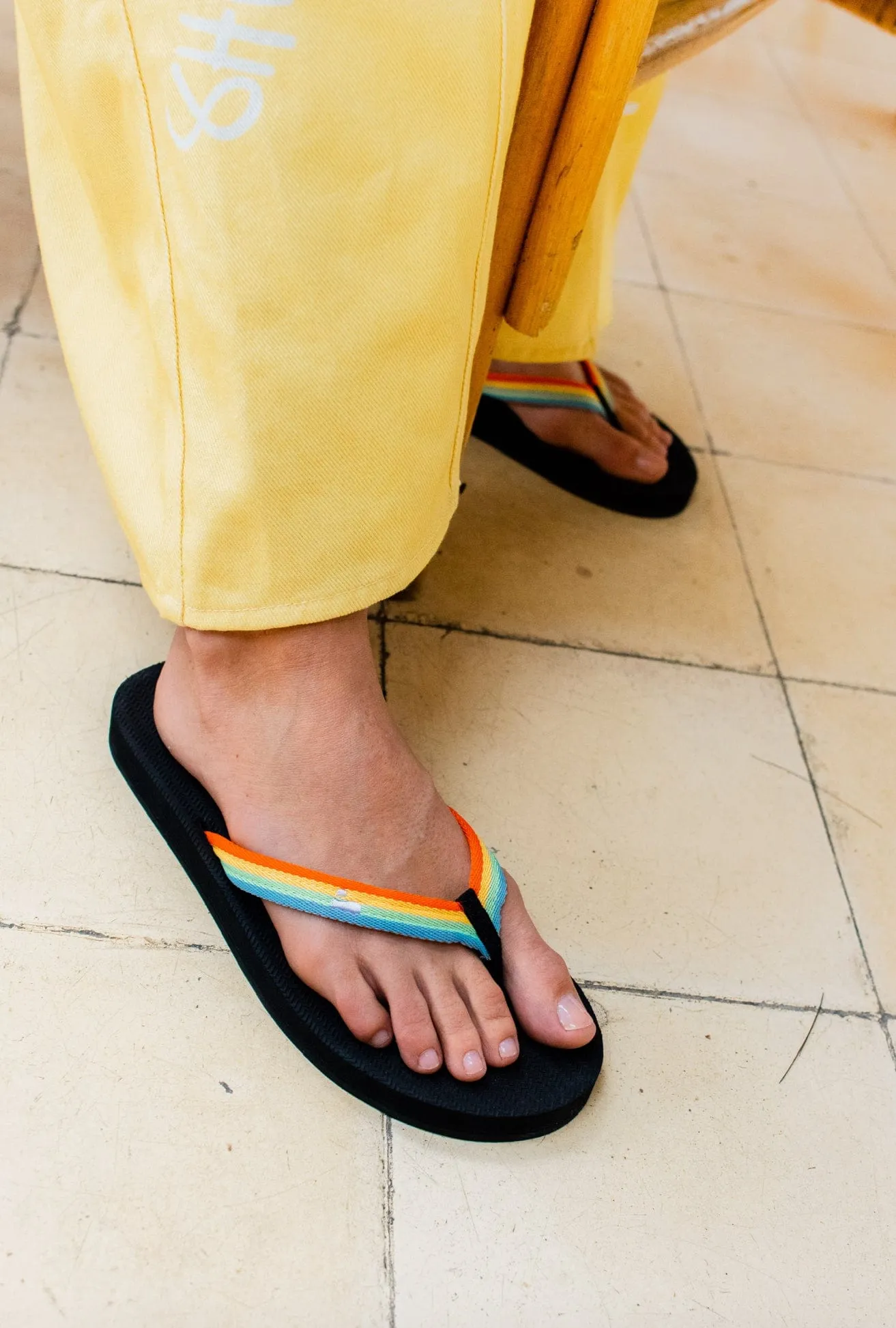 Women's Flip Flops Easy Living - Rainbow