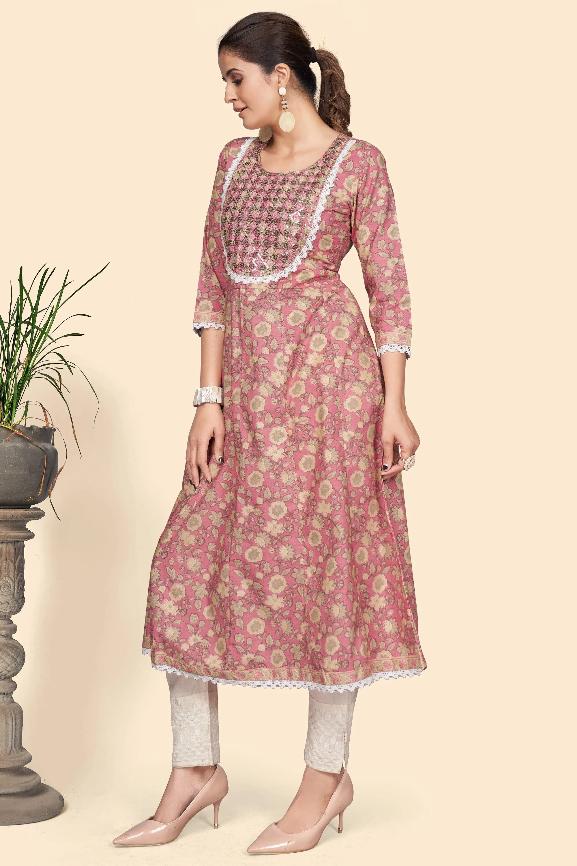 Women'S Print & Embroidered A-Line Cotton Pink Stitched Kurta